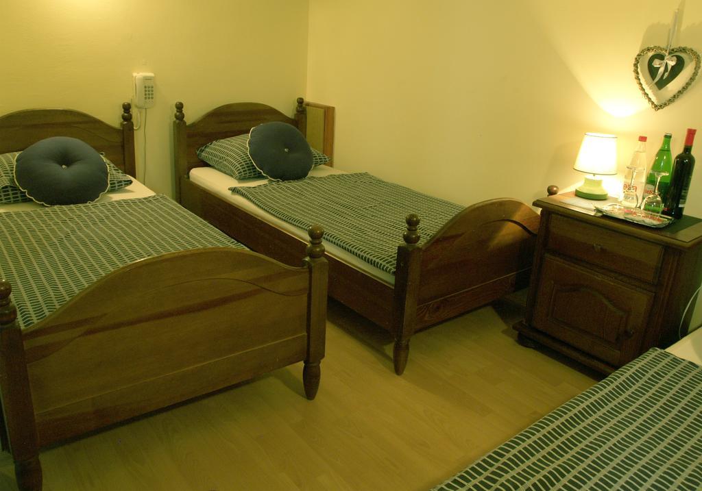 Dom Faletici - SJJ Habitación foto